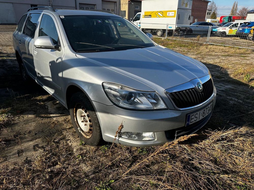 Skoda Octavia 1.6 Tdi 4x4 Uszkodzona