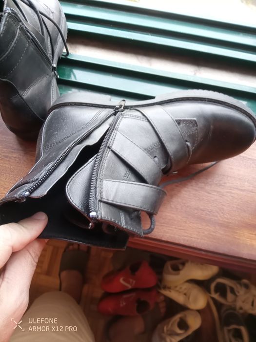 Bota infantil menina Tam 33/34 preta ótimo estado de conservação