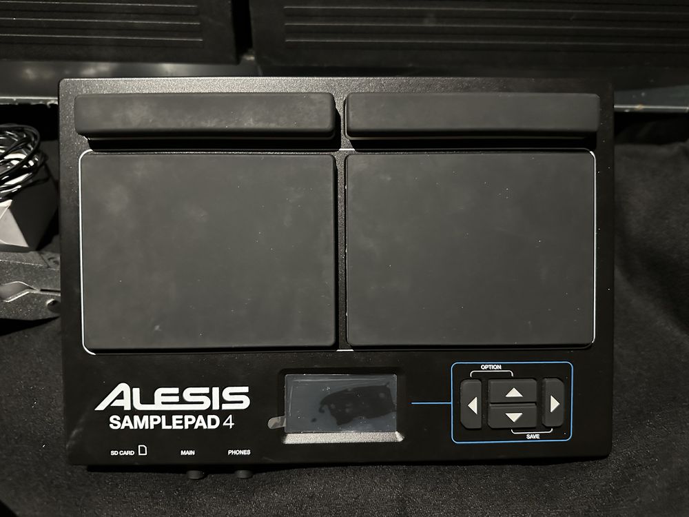 Alesis SamplePad 4 c/ Multipad Clamp