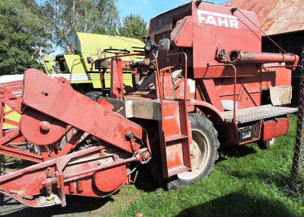 Wałek górny podajnik pochyły kombajn  Fahr M66,88,660 inne