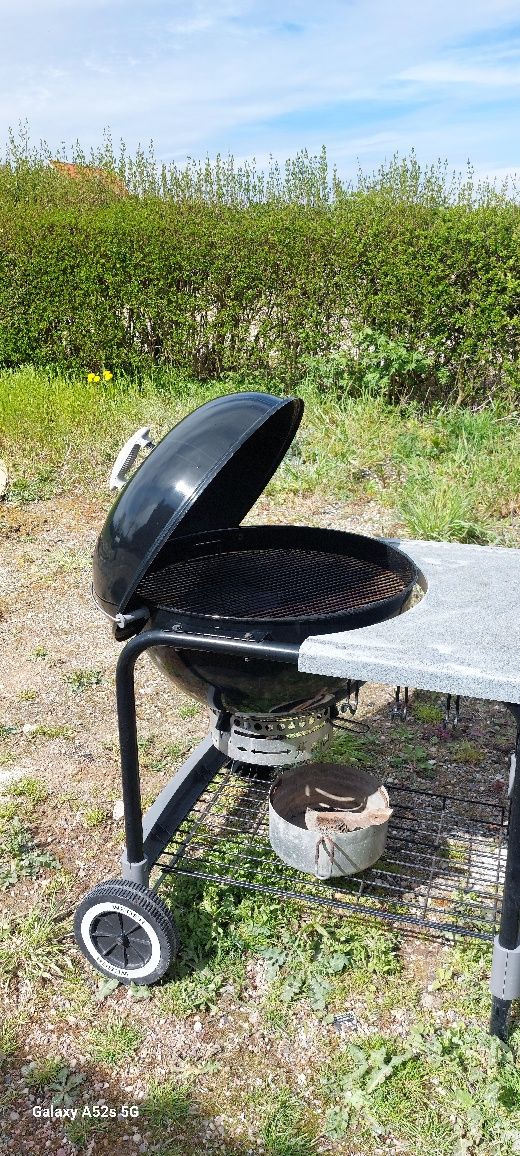 Weber grill węglowy