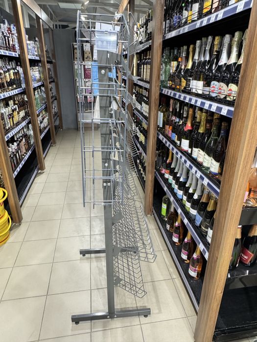 Стелаж для прикасовоі зони