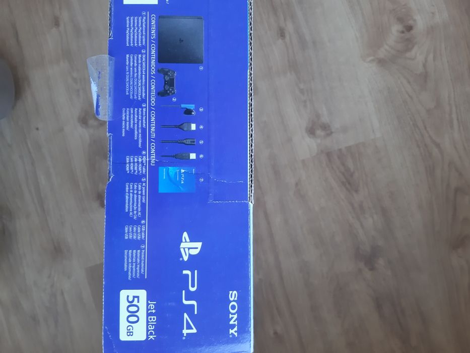 PS4 Slim 500GB CUH-2216A Jet Black — como nova + oferta jogo