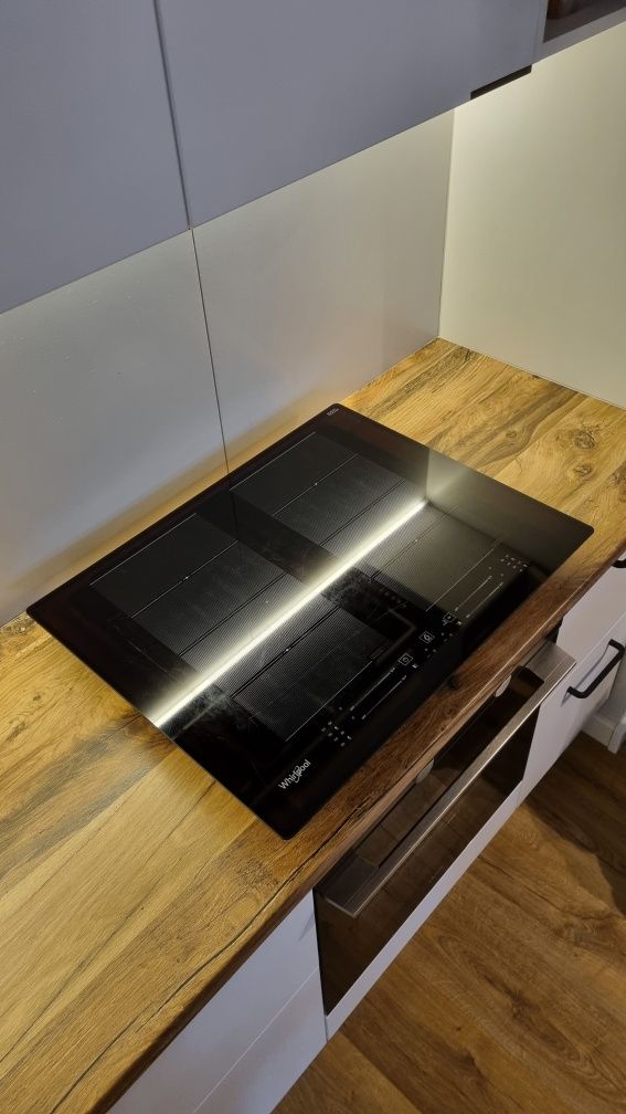 Płyta indukcyjna whirlpool wf s8865 ne