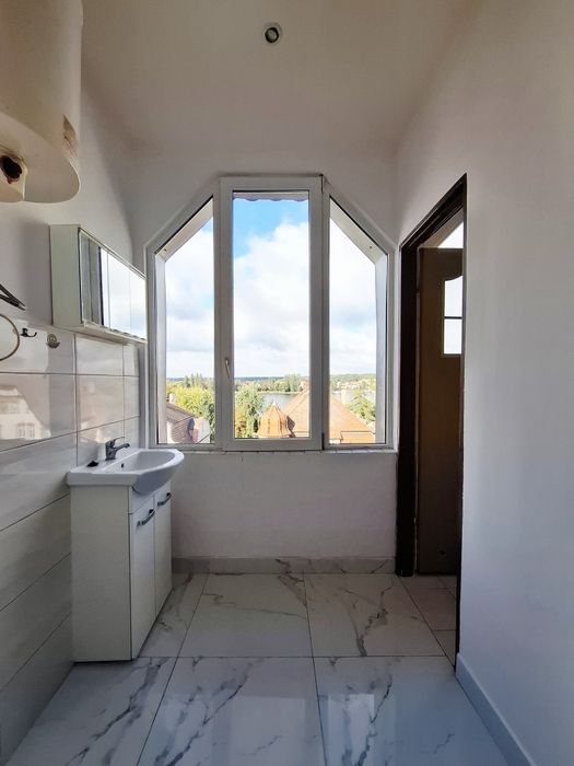 Sprzedaż! Mieszkanie z widokiem na jezioro!