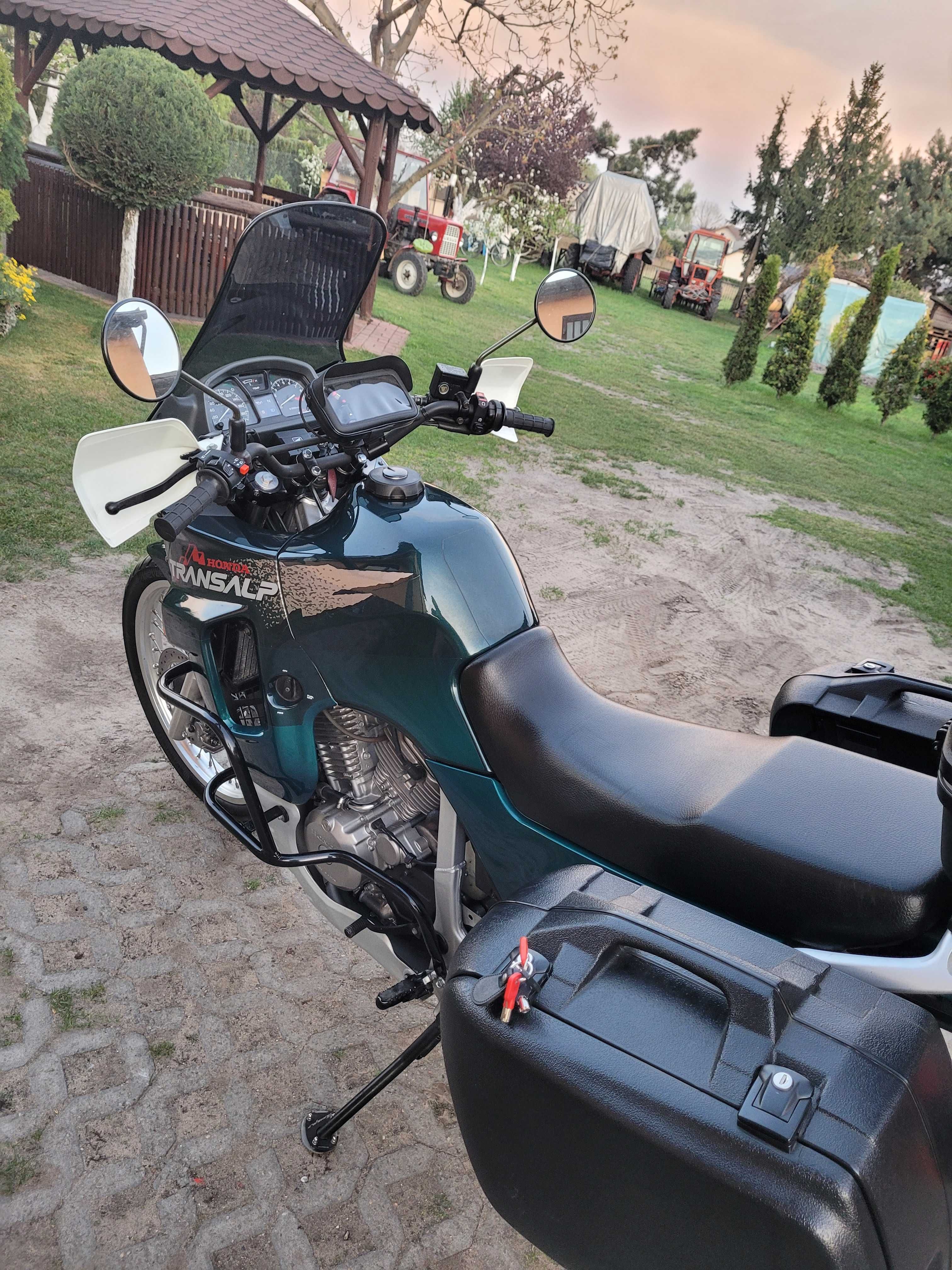 Sprzedam Honda Transalp XL600V. Stan kolekcjonerski.