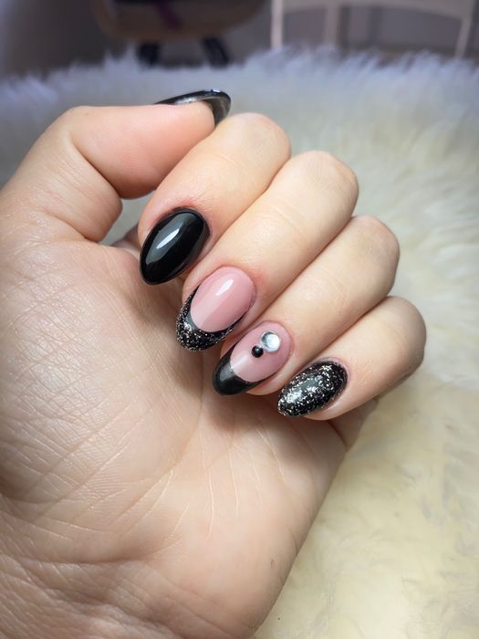 Serviços de Estética - zona Sesimbra - Unhas, Pestanas, Laser, outros