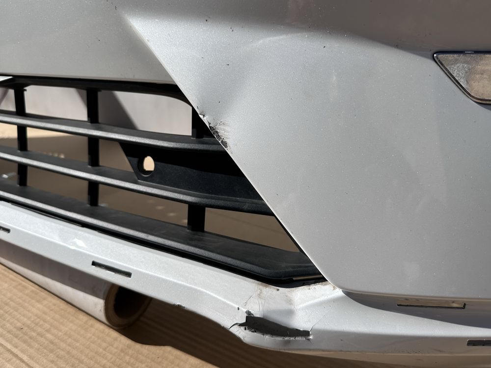 Volvo XC60 2 II zderzak przód lift grill kratki
