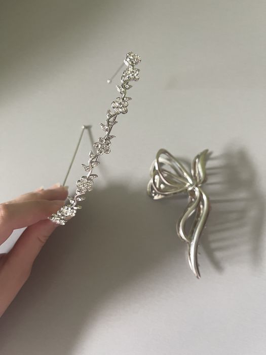 Srebrna opaska i spinka do włosów