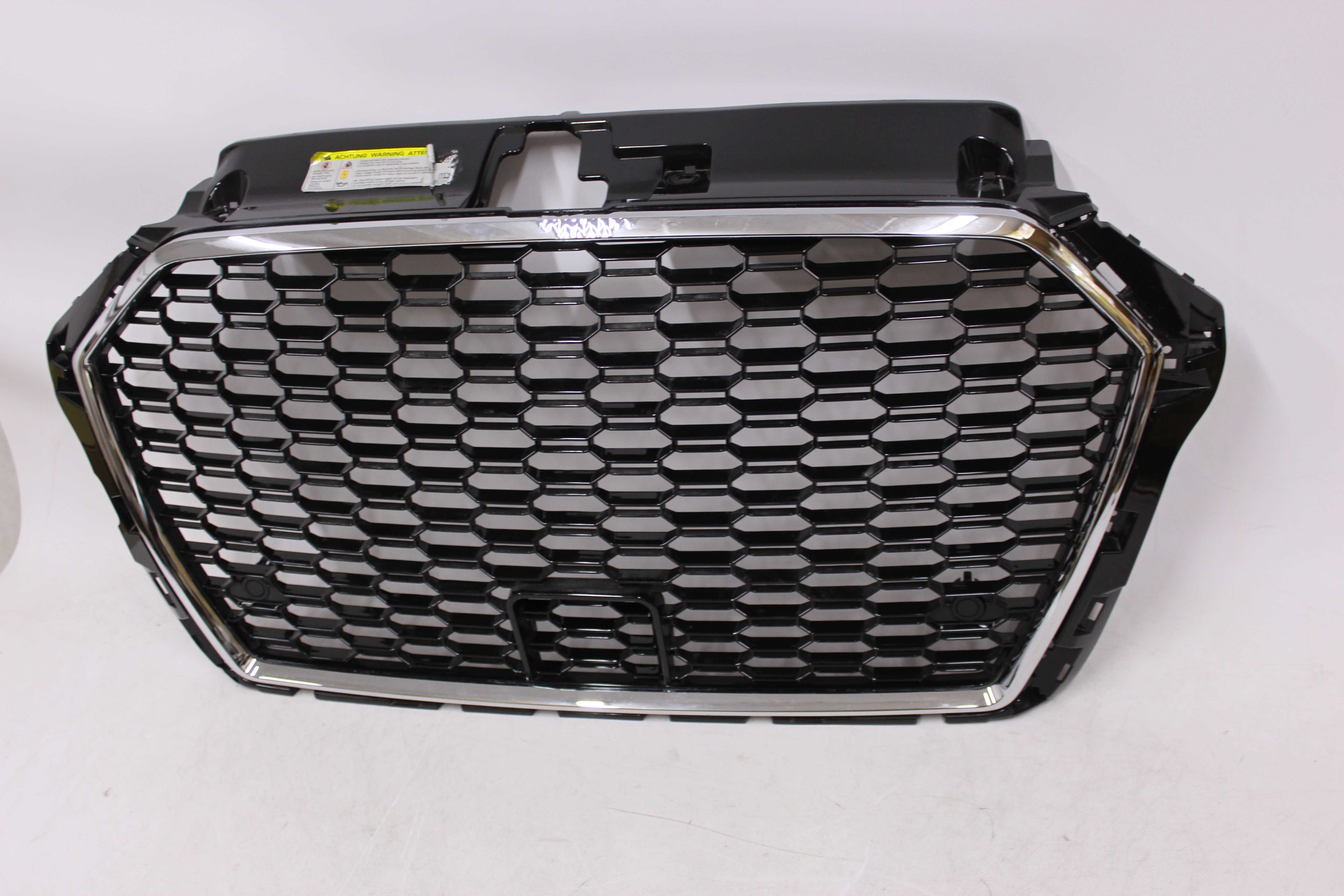 Atrapa chłodnicy GRILL AUDI A3 8V 17-20 LIFT RS-LOOK S-line CHROM !