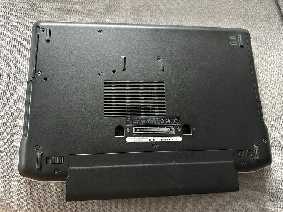 Laptop Dell Latitude E6320 13.3” Intel i5 8GB RAM 320GB HDD Win10