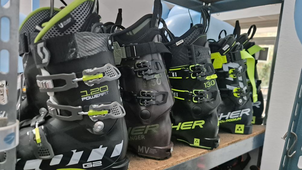 Narty, snowboard, buty, kaski • Sprzedaż • Komis • Serwis • Wypożycz.