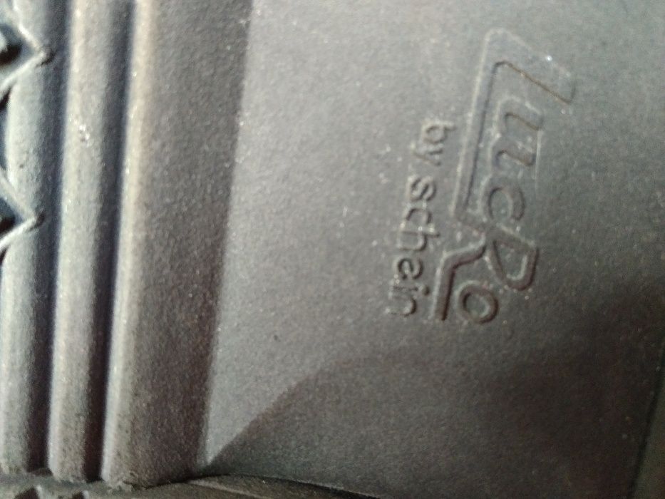 Кожаные черные босоножки, открытые туфли