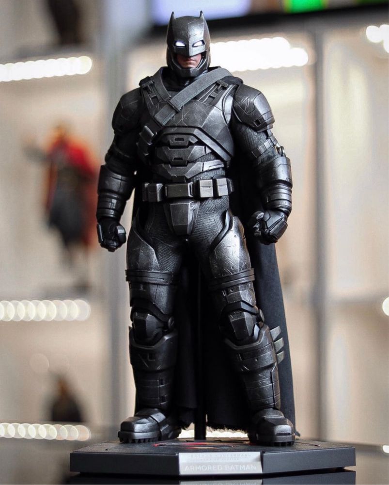 Hot Toys MMS349 Armored Batman