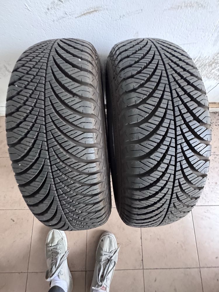 Jak nowe 8mm 2022r cena za 2szt Goodyear Vector4season- 165/70/14
