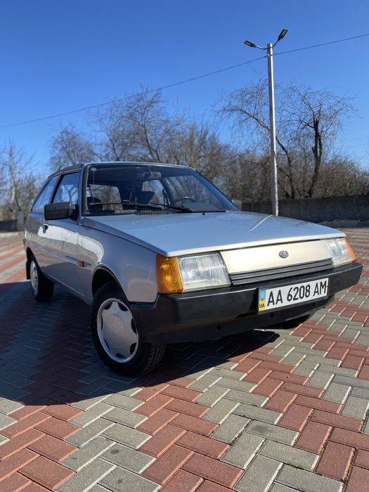 ЗАЗ Таврія Нова.