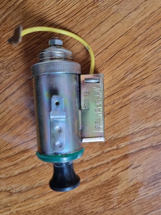 Прикурювач до авто