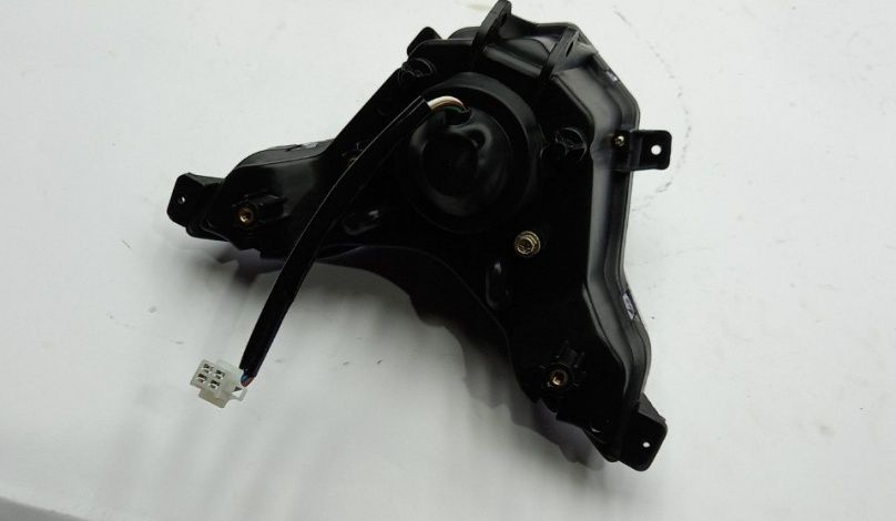 Фара передняя Spark200r-27