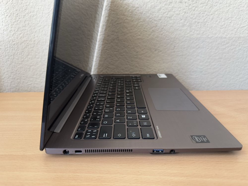 Ноутбук Fujitsu U904 14" QHD+IPS ТАЧ i7-4600U/10Gb/SSD256/HD4400