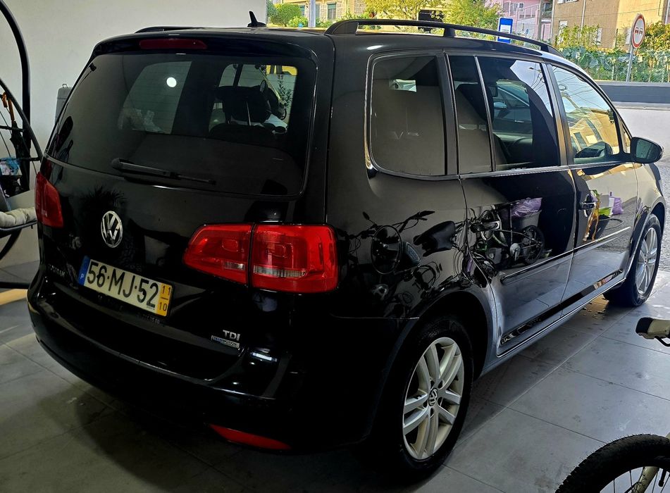 VW TOURAN TDI NAC. Livro Revisoes