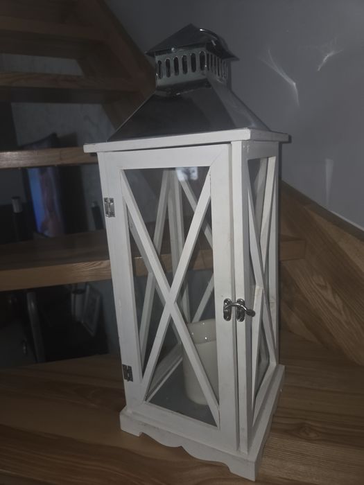 Lampion drewniany chrom z  świeczką wbudowaną latarnia
