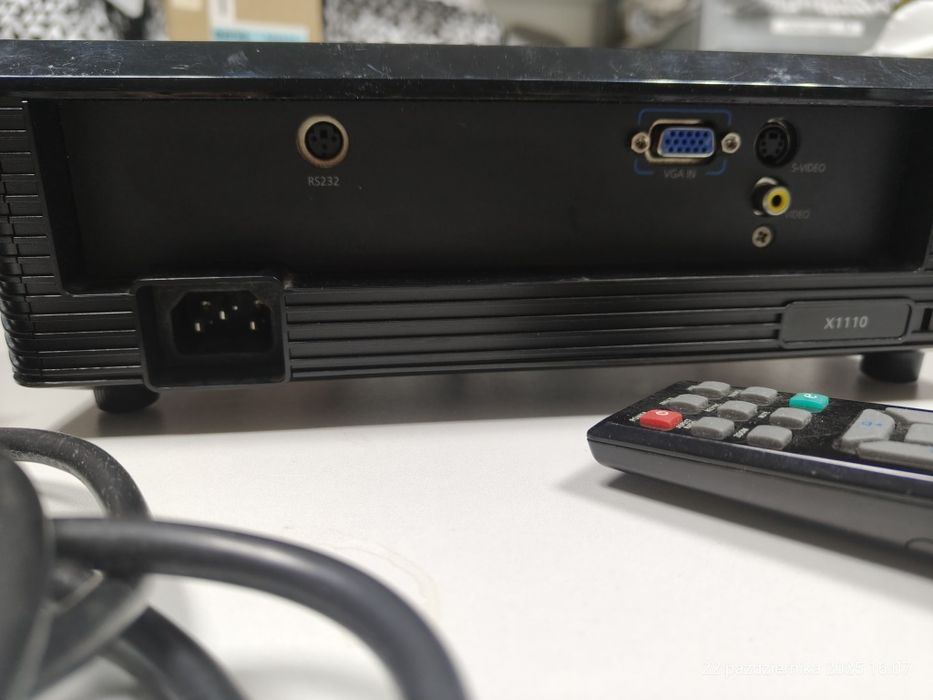 Projektor Acer x1110 dlp w bardzo dobrym stanie