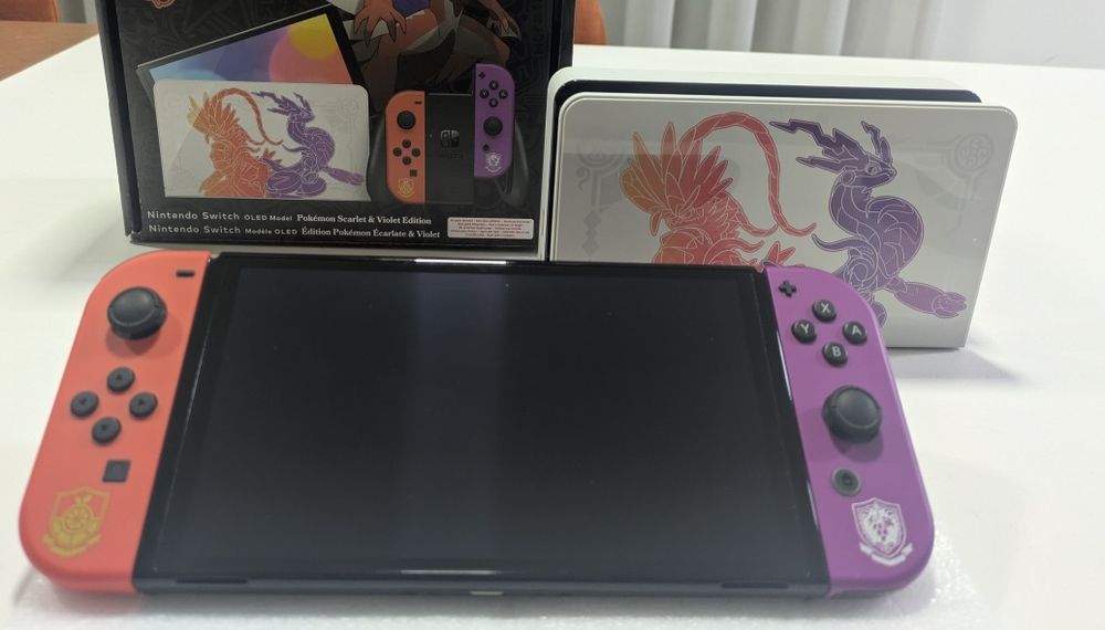 Nintendo Switch OLED Pokemon Edition