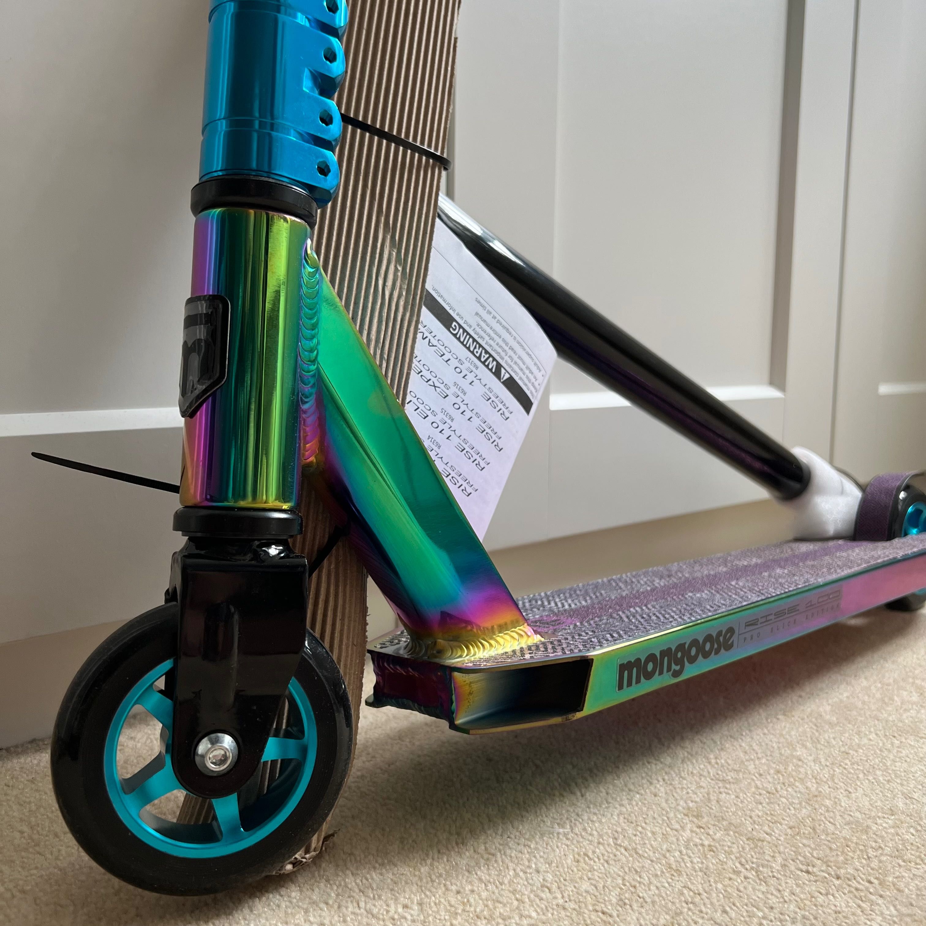 Hulajnoga wyczynowa Mongoose Rise 100 Pro Stunt Scooter - Oil Slick