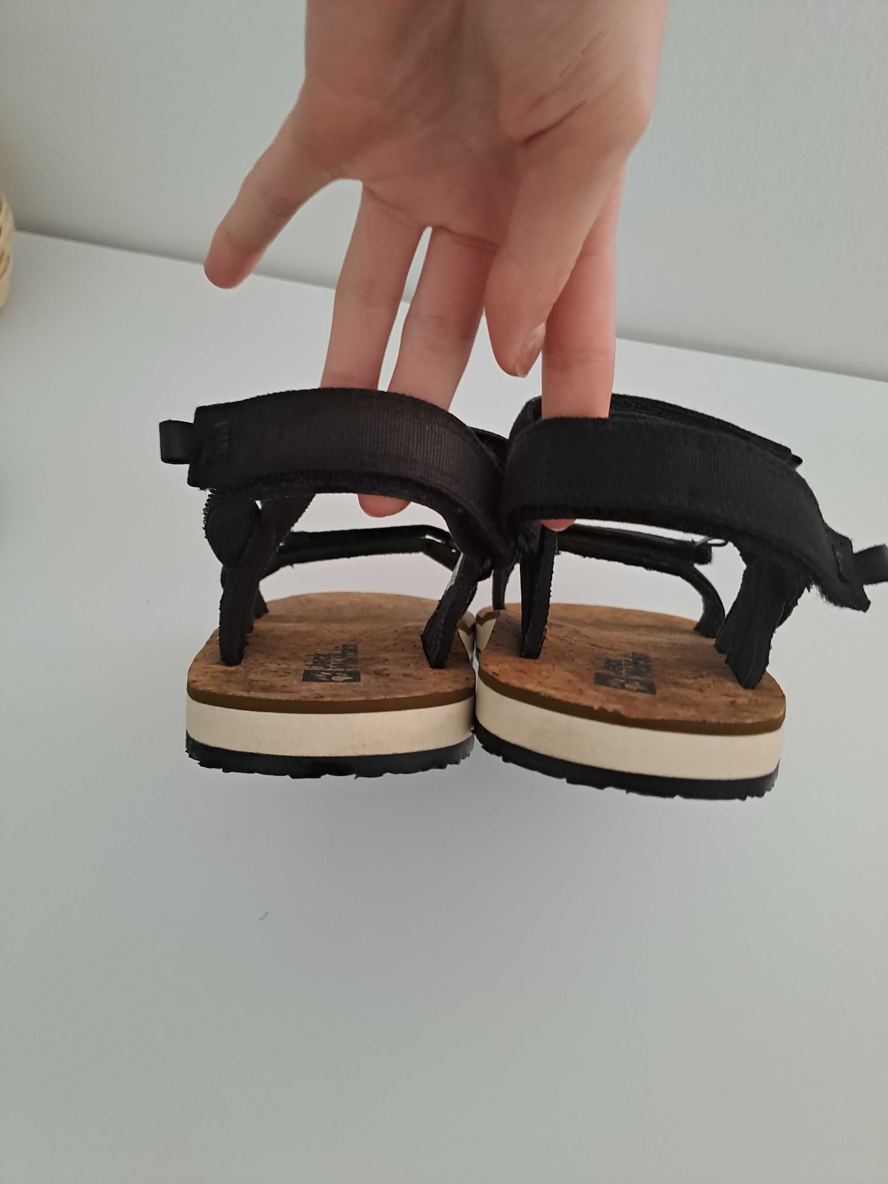 Sandały Jack Wolfskin czarne na rzepę