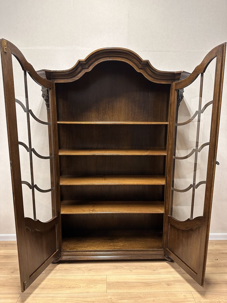 Zadbana i stylowa biblioteka z 2 kolumnami