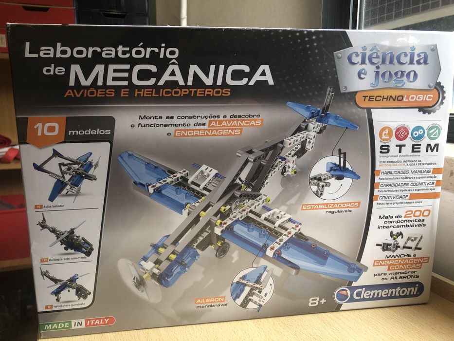 Laboratório de Mecânica - aviões e helicópteros