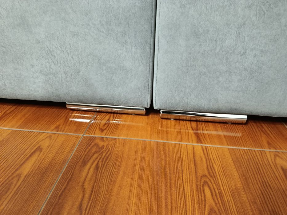 Sofá grande novo+ mesa, Com garantia.