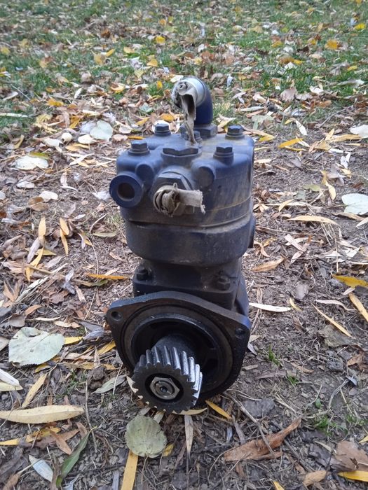 Продам компресор краз