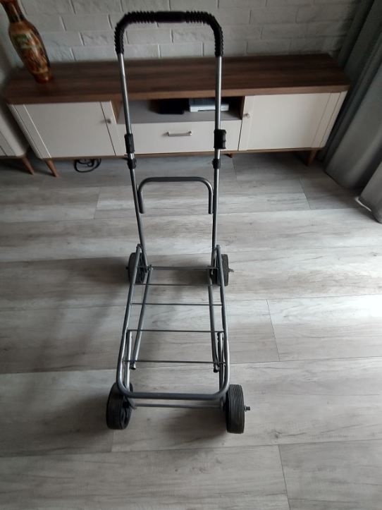Wózek transportowy czterokołowy składany