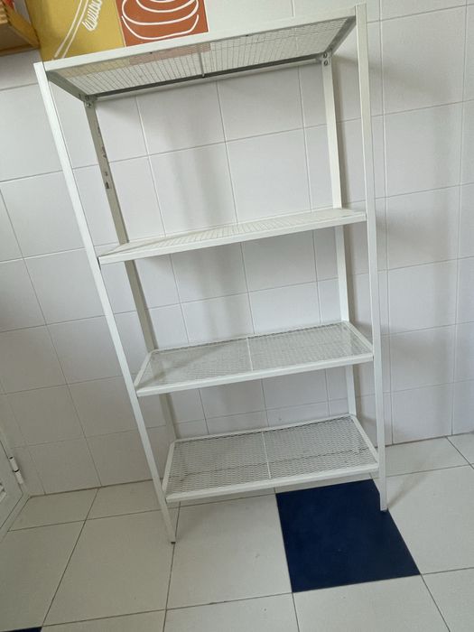 Prateleira metalica branca