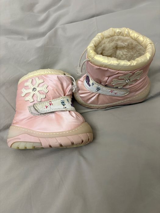 Продаю дитяче вживане взуття