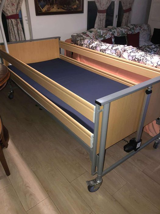 Cama eléctrica articulada