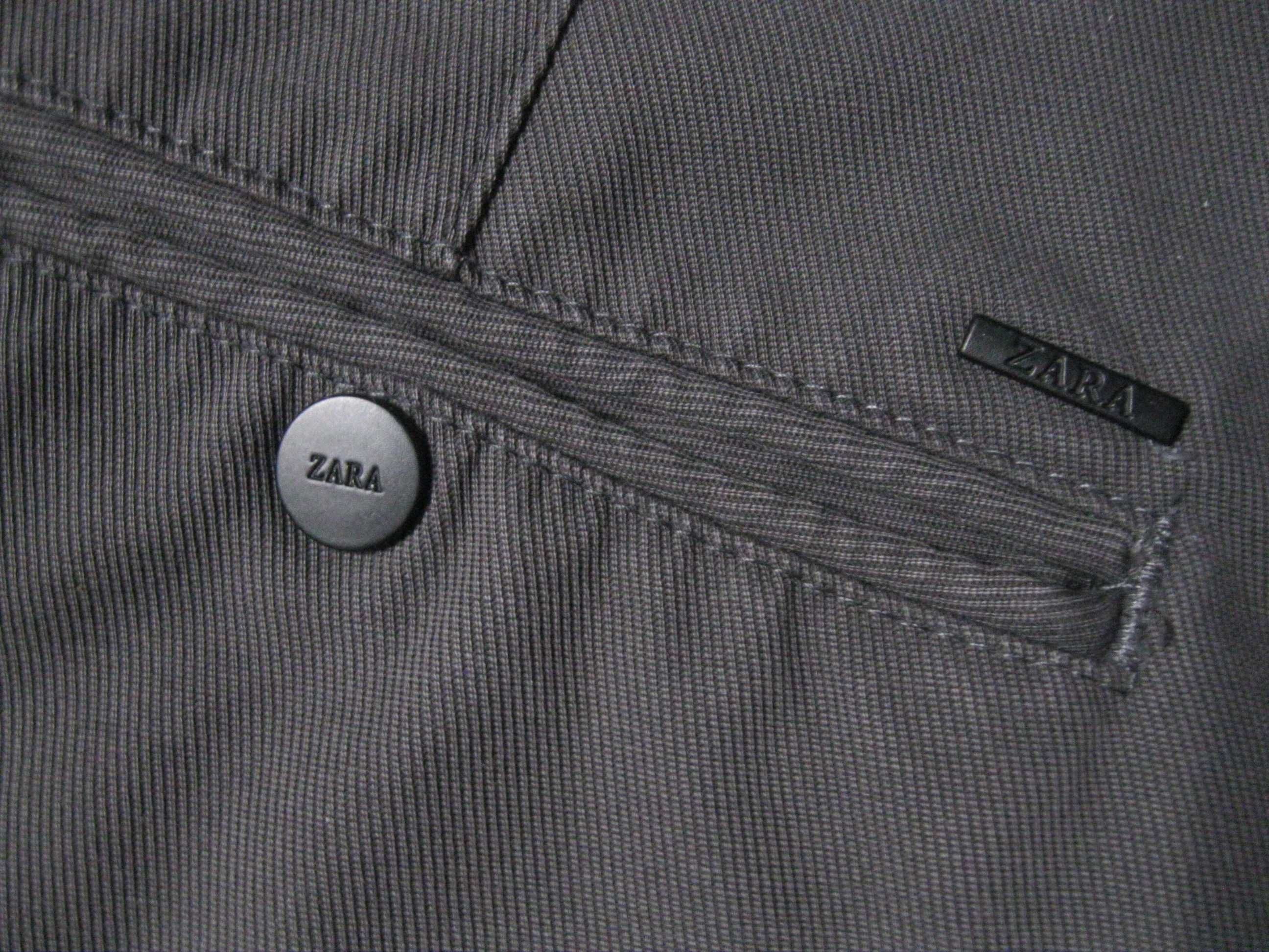 Серые брюки чиносы бренда ZARA   man / W31
