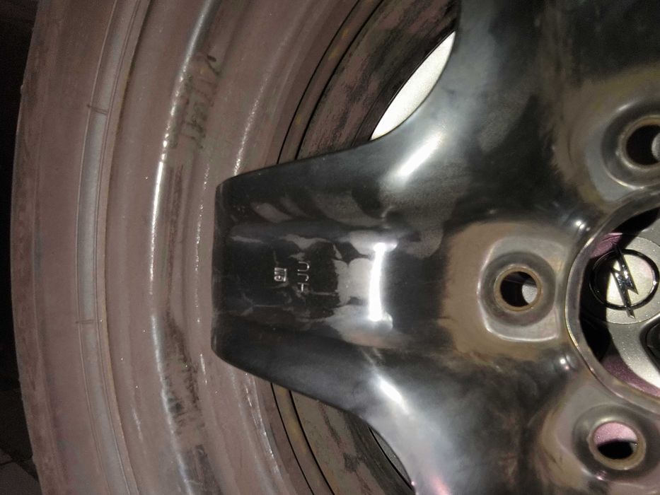 Kola stalowe 17” z oponami zimowymi Dunlop Winter Sport 5, Opel Zafira