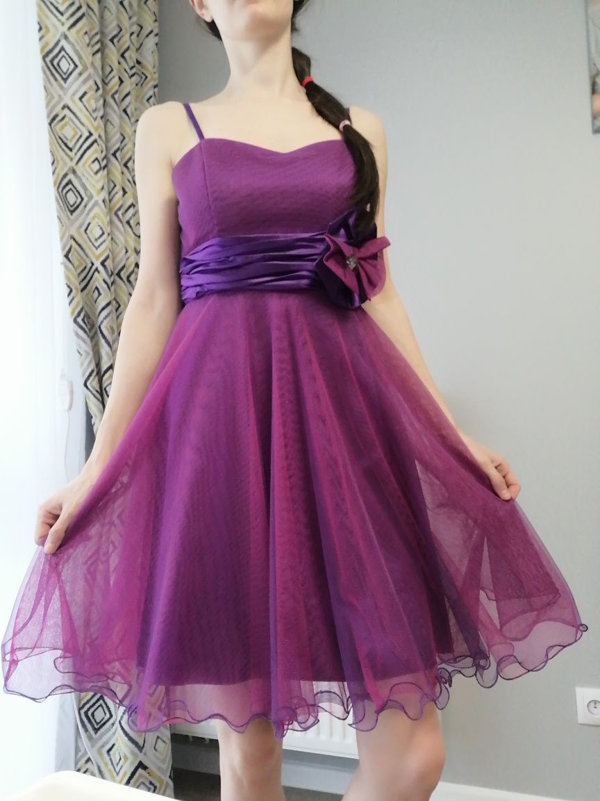 Sukienka fioletowa r. 40