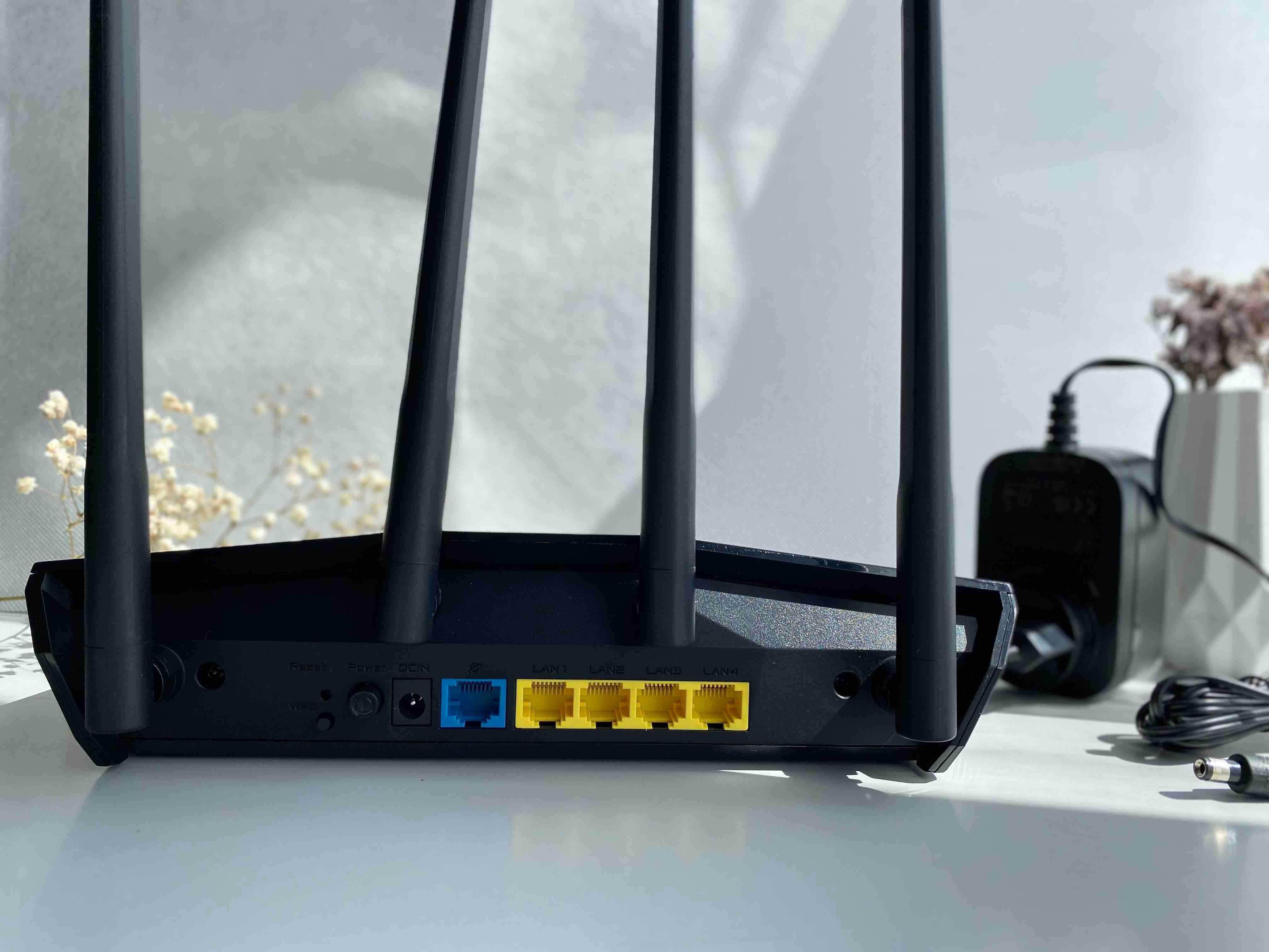 Бездротовий маршрутизатор (роутер) ASUS RT-AX57 Wi-Fi 6 MU-MIMO OFDMA