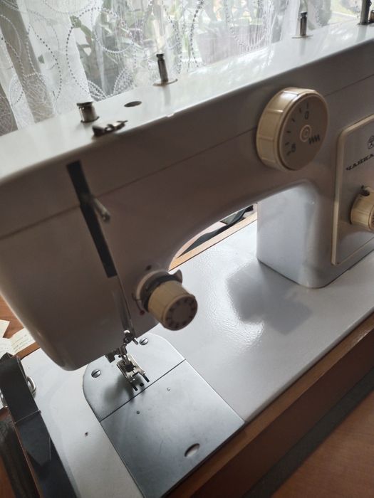 Швейная машинка Чайка 132 М