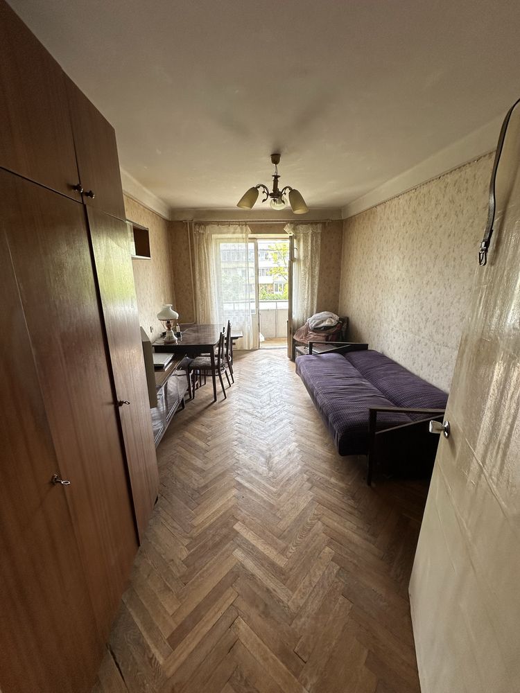 Продам 3к квартиру в Києві. Вул. Кавказька 9. Центральна частина міста