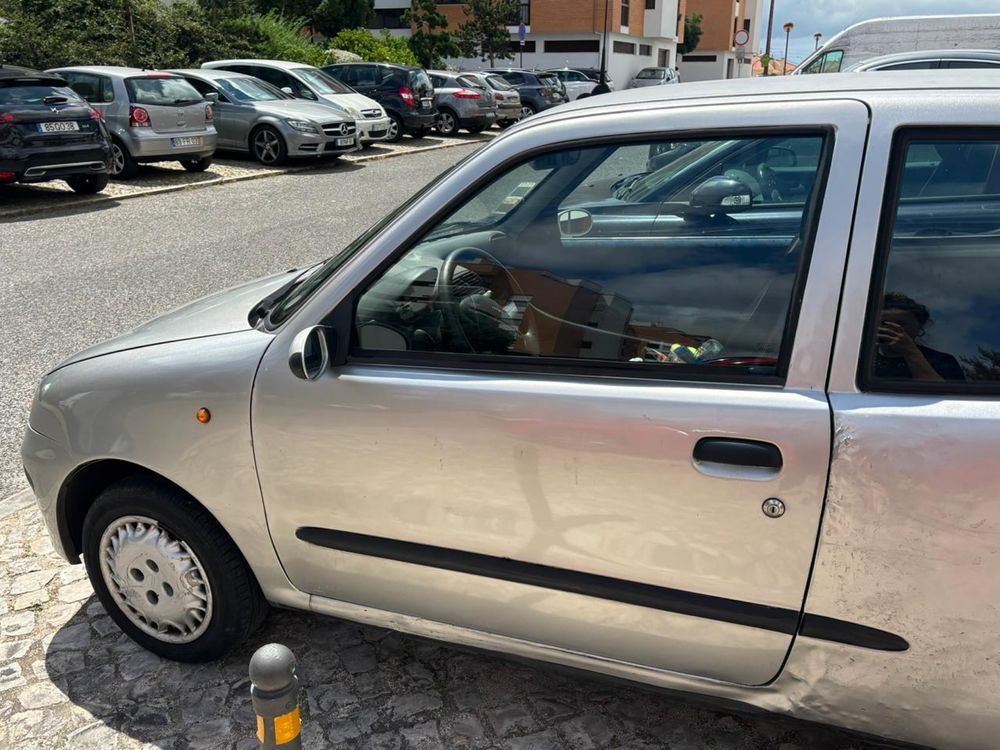 Fiat SEICENTO cinzento
