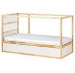 Cama Kura + Acessórios e estrado extra + Oferta móvel Trofast!