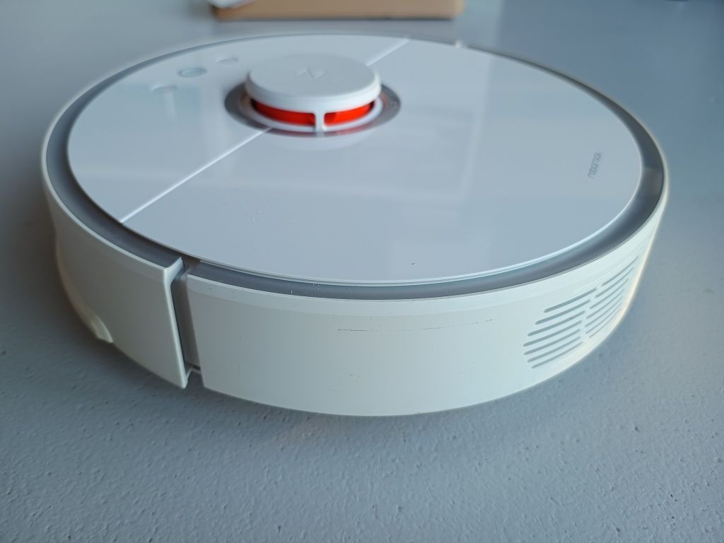 Xiaomi Roborock S5, nowe szczotki i filtry, stan bdb, z mopowaniem