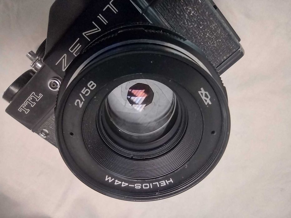 Obiektyw Helios 44M + aparat Zenit TTL