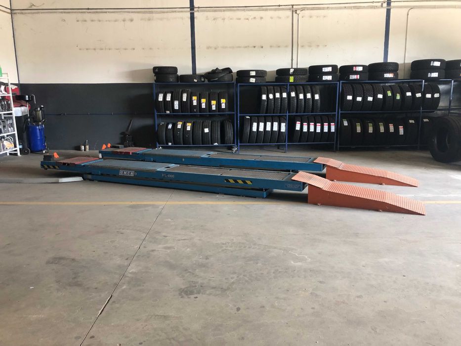 Elevador Hidr. T/Tesoura 4TON OMCN