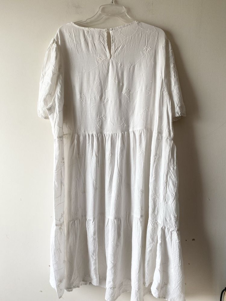 Nowa biala wyszywana sukienka hafty boho falbany