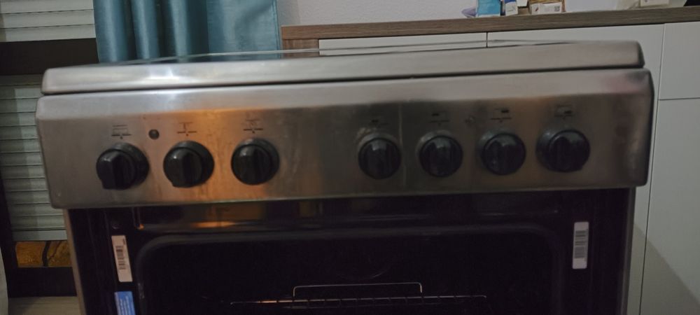 Fogão elétrico Indesit